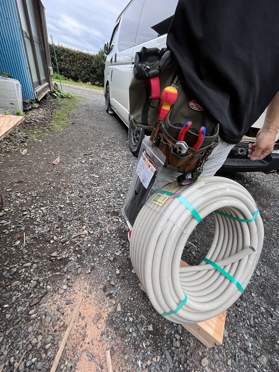 hirotaro_hiace's tweet photo. 普段と違う工事は楽しい🥰
#電気工事士
#VESSEL
#Milwaukee
#packout
#bucketboss https://t.co/j8yqA43yXW