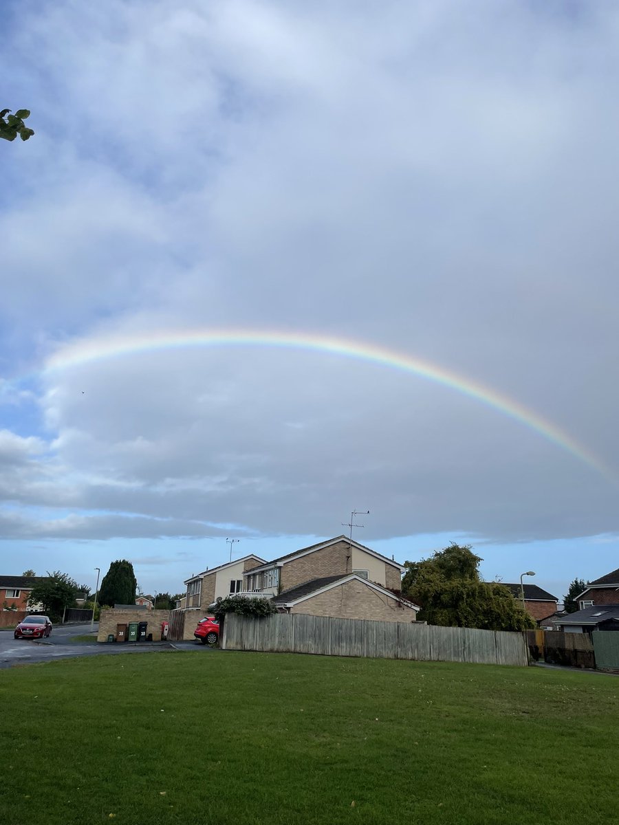 SnoopBT's tweet image. My surgery got cancelled today for the second time due to the surgeon being ill. Feeling deflated me and Mr Snoop went for a walk, I think Snoop was with us again ❤️🌈🐾 #btposse