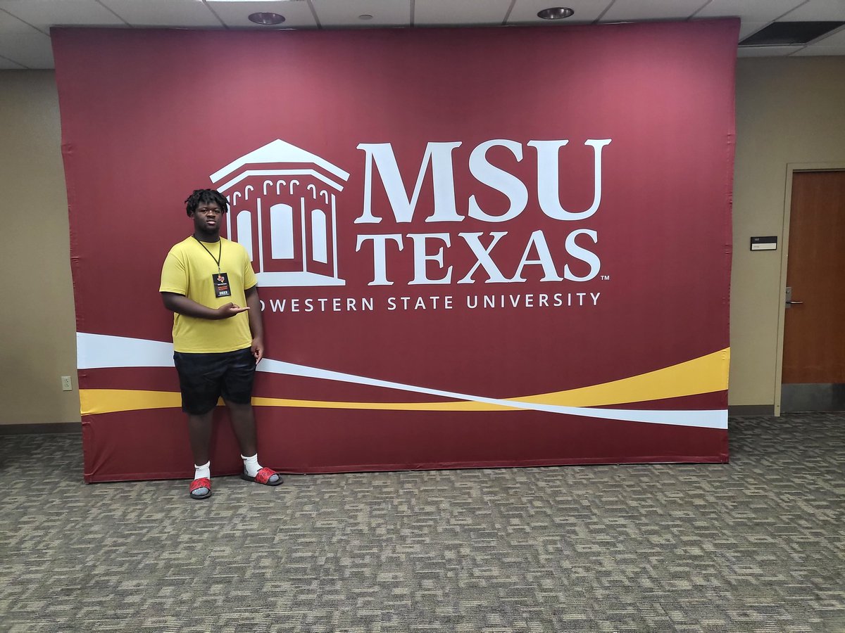 nwankpa_joshua's tweet photo. Had a great time a was treated like "One of the Guys" Special tks to Coach Bill Maskill and the coaching staff... @MSUCoachDavis @aday_mac11 @MSUCoachGraf @CoachJ_Miller @coach_Guap, Coach Batts
#TheMaskillEffect
#24Strong
#StangGang
@SedberryJr @CoachJGarcia1 @CoachHaywood https://t.co/4pgPWVz5Xx