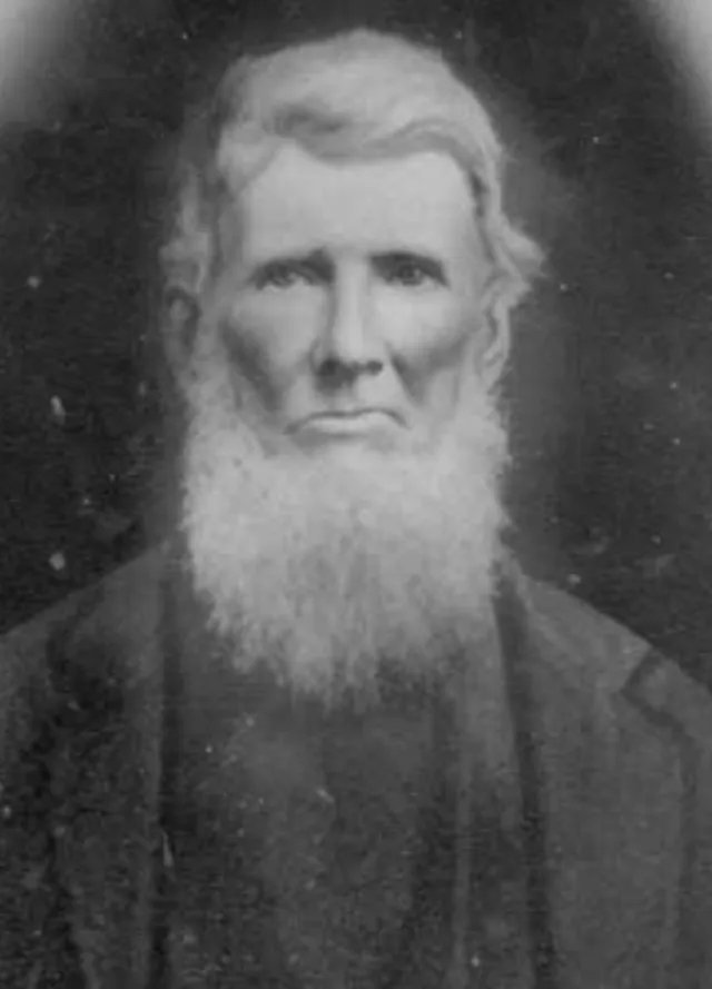IndianaMuseum's tweet photo. #DidYouKnow Johnny Appleseed was born #OnThisDay in 1774? 🤔 Originally from Massachusetts, Appleseed is credited with planting apple tree nurseries throughout Pennsylvania, West Virginia, Ohio, Illinois and Indiana. He eventually settled in Fort Wayne, #Indiana. #indianaexplored https://t.co/G21kxSPMsG