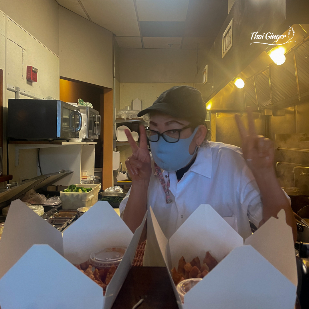 ThaiGinger_WA's tweet photo. Our head chef at Issaquah cooking up some good food.
-----
#foodie #foodlover #foodphotography #yummy 
#timeforthai #restaurante #healthyfood #thaifood #thaicuisine 
#thaifoodstagram #thaifoodlover #thairestaurant #streetfood 
#healthythaifood #seattlethaifood #eatseattle 
#eatbe https://t.co/ioiREhT9LQ