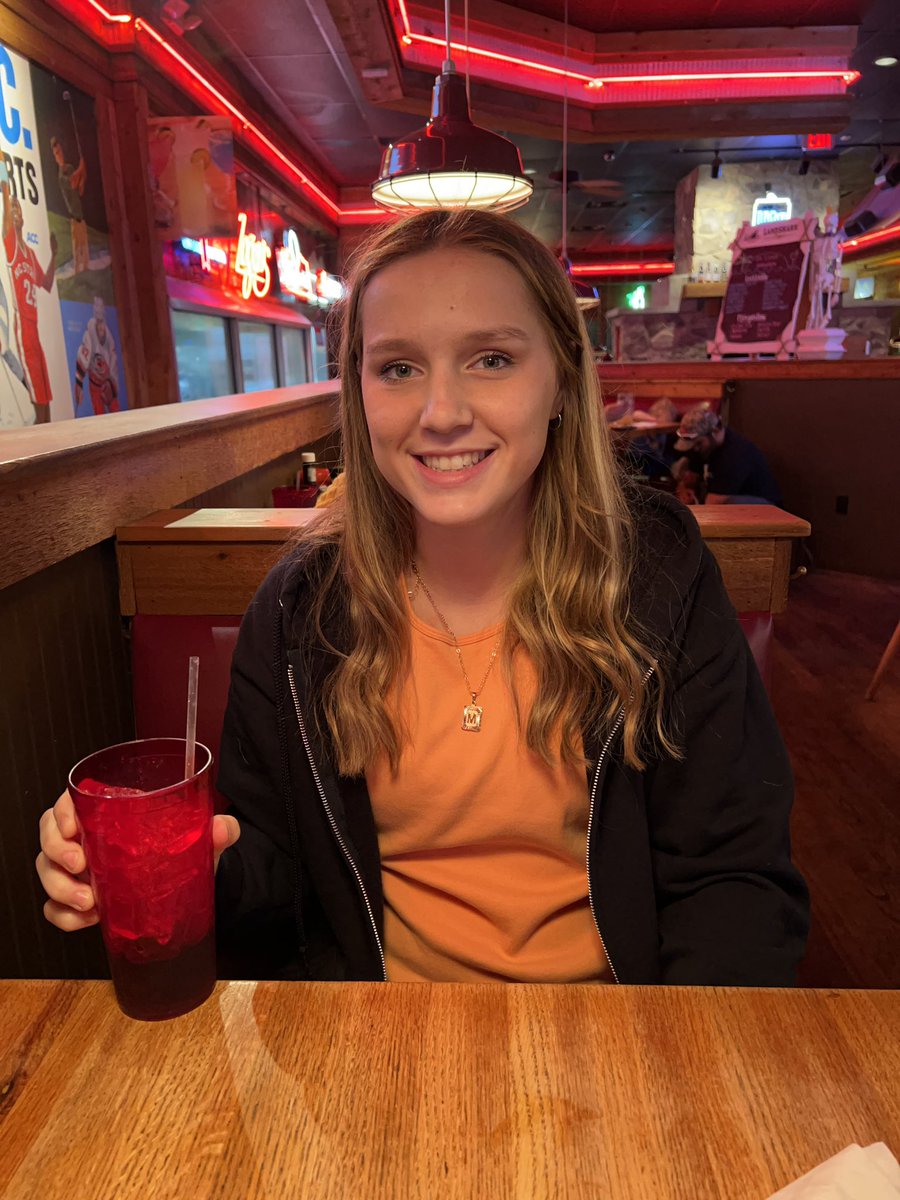 Happy 18th birthday to my baby girl Mackenzie!! <a href="/KenzieChabala/">Mackenzie Chabala #30</a>