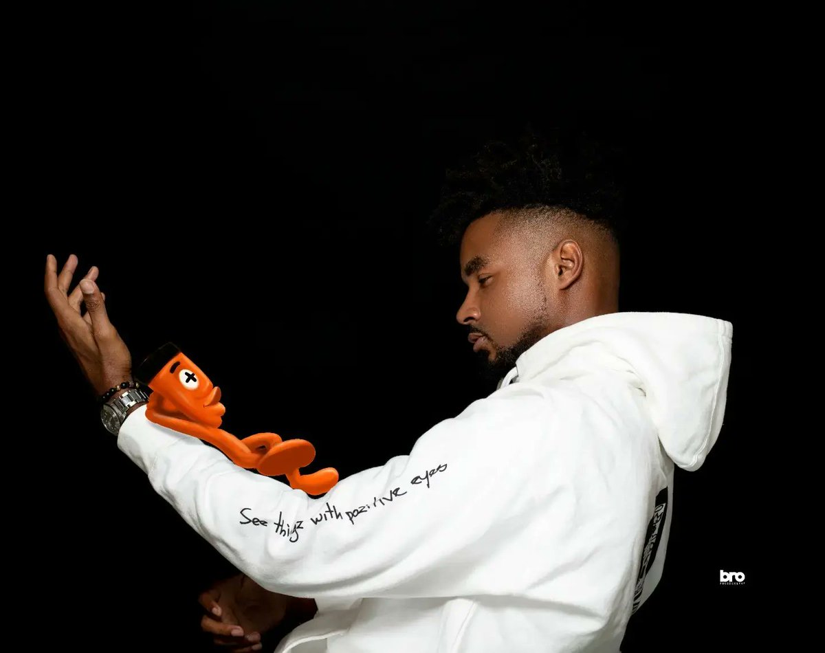 OliGart's tweet photo. Did we say Hoodie season? Or Libra season? Or both 🤣 Anyway i think each Libra deserves a @poziplis hoodie from @oligabrand.

Use my special Libra Promo Code "POZILIBRA" for a discount on all hoodies and sweatshirts. Let's Go 🔥😎🔥🇭🇹🎨🧥
https://t.co/DEO6Wed1PV 
#hoodieseason https://t.co/nwfxal6156