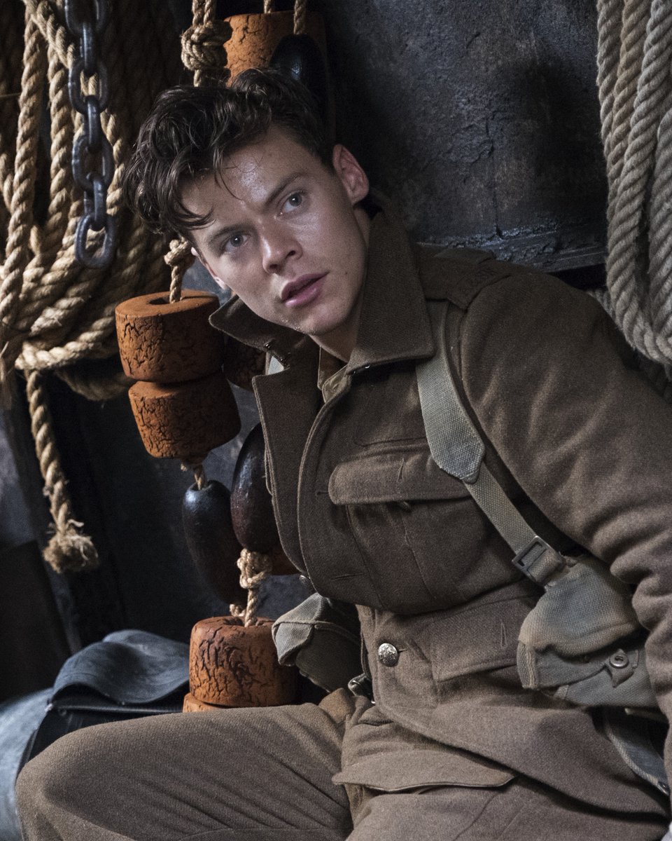 WarnerBrosUK's tweet photo. Harry Styles in #Dunkirk. That’s it. That’s the tweet. https://t.co/AGweXaeocg