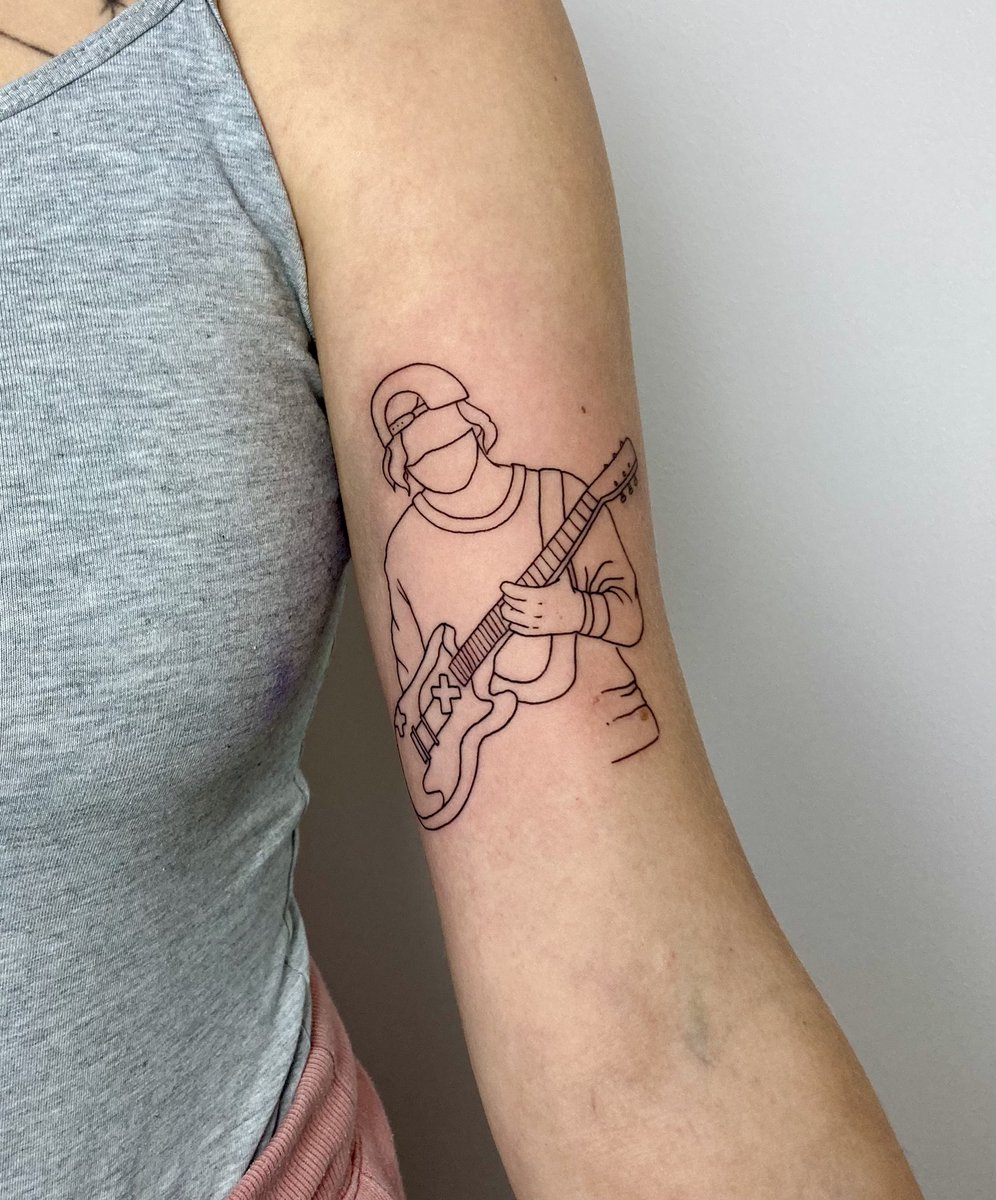 lucija is emotions 😶🌫️ 🍉 ⭐️ tweet media