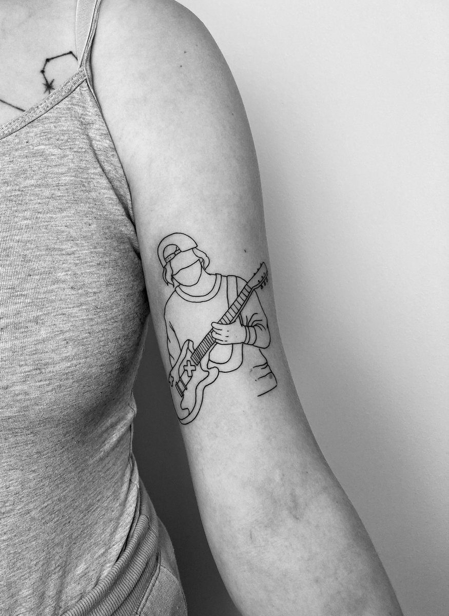 lucija is emotions 😶🌫️ 🍉 ⭐️ tweet media