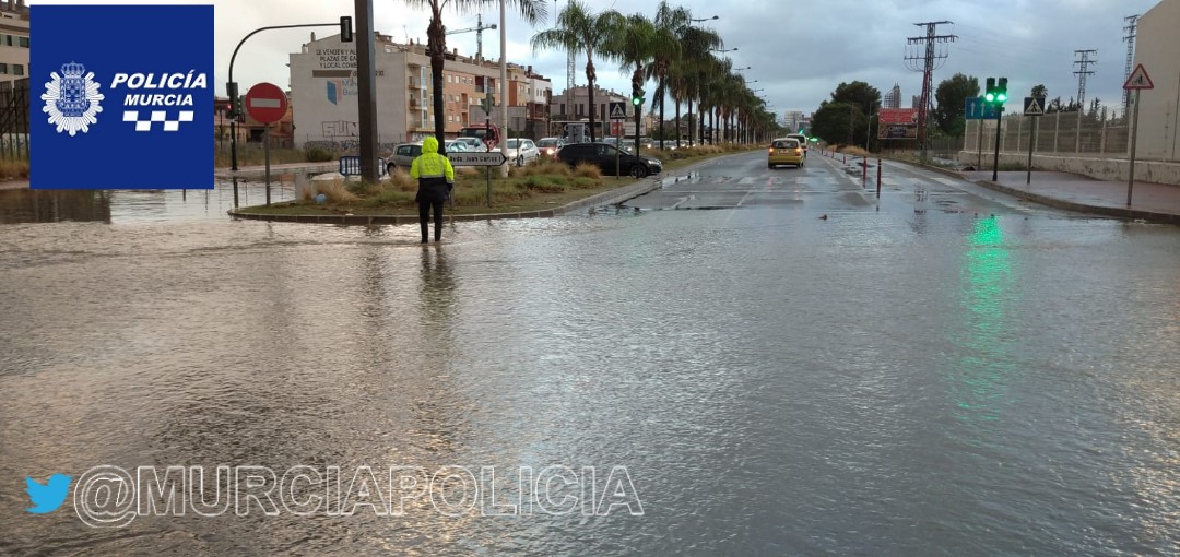 ⚠️Avda. Reino de Murcia con Rambla de churra cortada al tráfico🚧