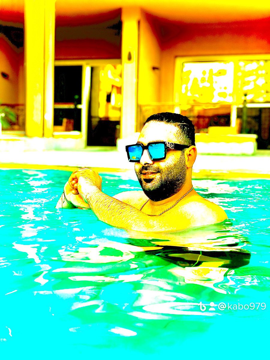 شكلهاا بقت موضة🫠وكلها قلوبها سوودا😎👀♠️