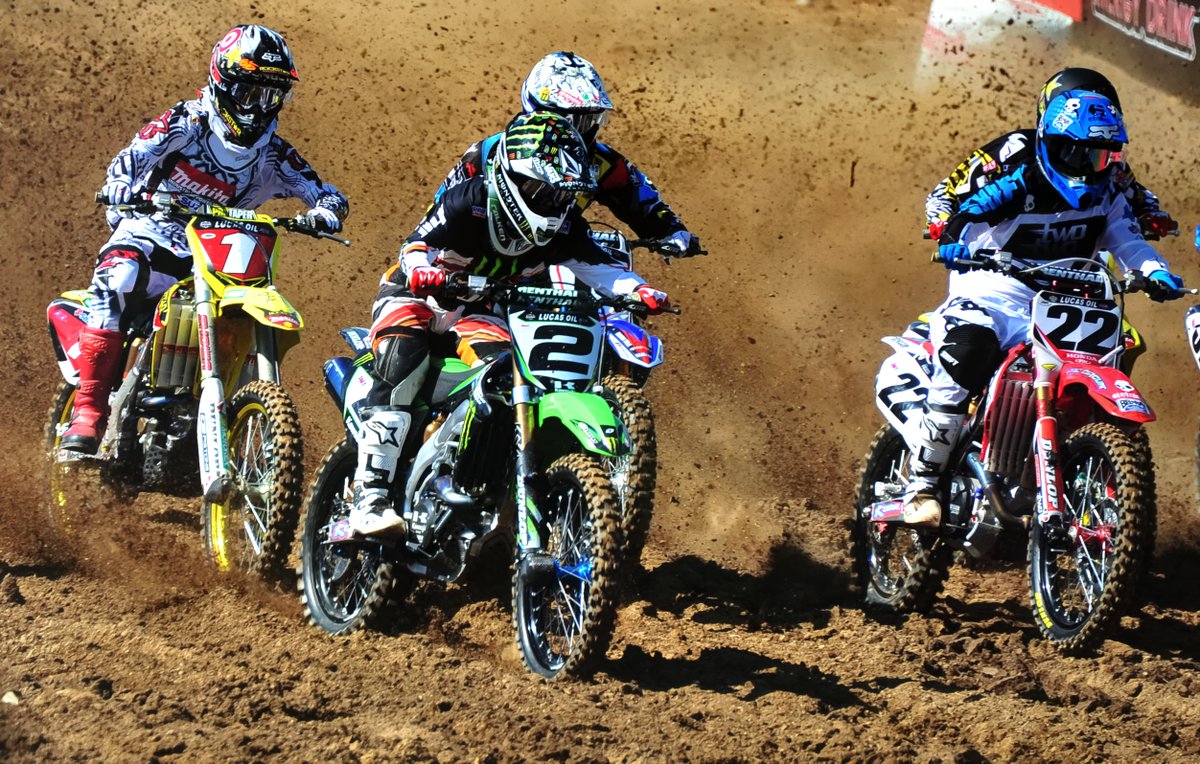 sj_sabre's tweet photo. @VisualsbySauter #Villopoto, #Reed, and #Dungey at #Hangtown 2011 https://t.co/MCgNbuy5hP