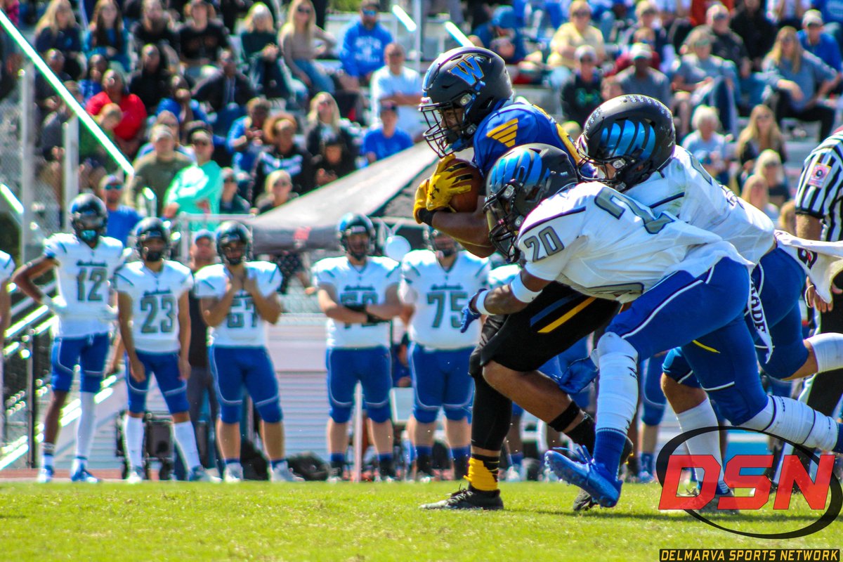 DelmarvaSports's tweet photo. Bayside Football Battle: @decatur_fb @ @WiHiFB Part 3๐๐ฅ
#shorefb #wihisports #decatursports #wihifb #decaturfb #ocmd #berlinmd #salisbury #dsn #LocalTeamsBigDreams https://t.co/y1kaiHZ6fS