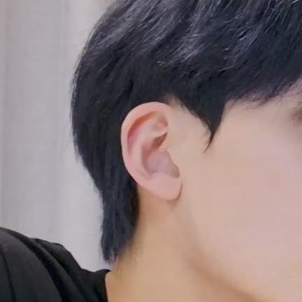 jeonghan’s little ears (@jeongears) on Twitter photo 