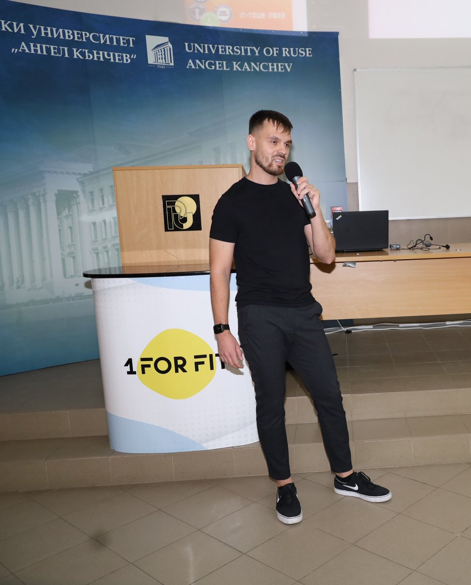 ittourbg's tweet photo. ⚡ Lightning Talks Part 1 ⚡
Емилиян Енев 〰️ Startup Factory
Стефан Андонов 〰️ K8S Operators IaC Crossplane
Борислав Копрински 〰️ Mautic Plugins
#ITTour #RuseConf https://t.co/zEnrfYliAj