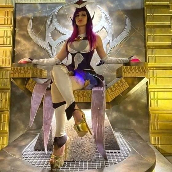 ellothincosplay's tweet photo. Qui trouve ce crossover atypique ?? 👀 
------------------
(Indice en commentaire ...)
Photo faite au @2DaysGeek https://t.co/LtUbjfm9UT