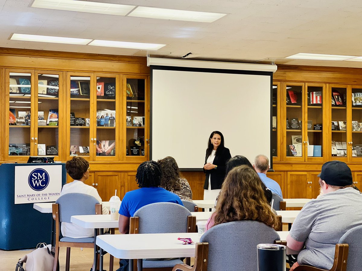 Kfworourke's tweet photo. So grateful to Cyndi Carrasco for speaking to students @smwc as part of #HispanicHeritageMonth2022 @CyndiforIndy https://t.co/AZJDG1GBtp