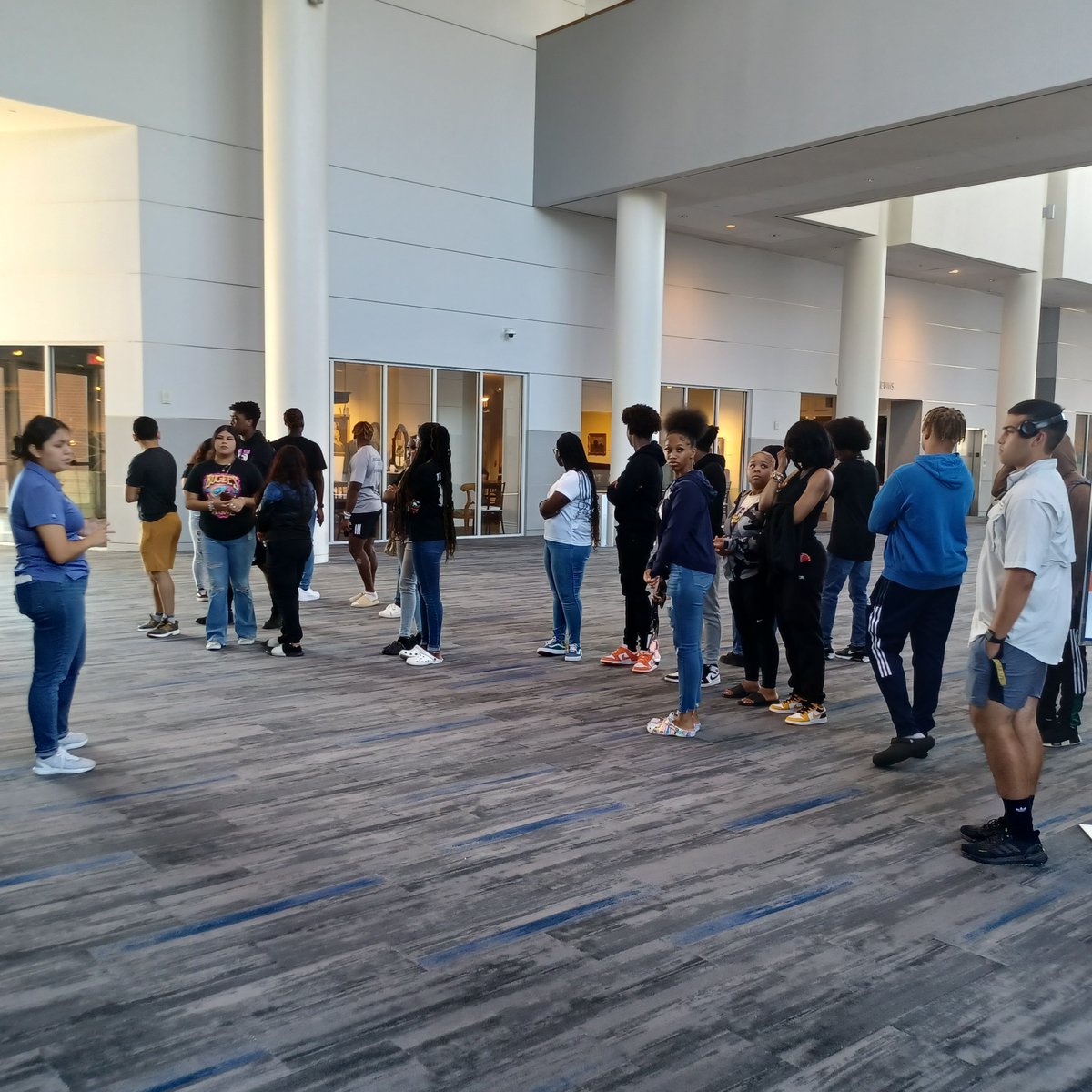 tmhsfuture's tweet photo. 1st College Tour of the 2022-23 School Year!  Students exploring opportunities with Houston Baptist University!
#buffpride https://t.co/D6igjW6I9o