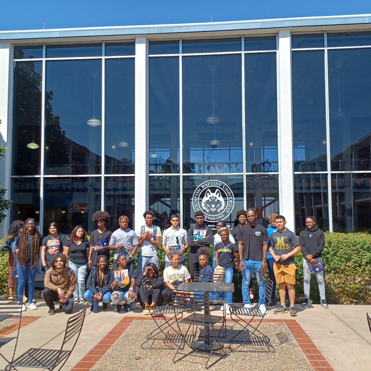 tmhsfuture's tweet photo. 1st College Tour of the 2022-23 School Year!  Students exploring opportunities with Houston Baptist University!
#buffpride https://t.co/D6igjW6I9o