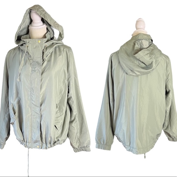 snipsnipchick's tweet image. So good I had to share! Check out all the items I&apos;m loving on @Poshmarkapp from @darling26906634 #poshmark #fashion #style #shopmycloset #judithmarch #catherinemalandrino #nobrandnotsure: posh.mk/xnttU9rYDtb