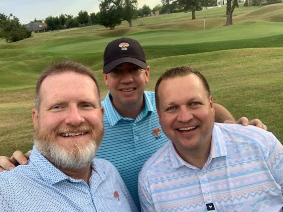Another awesome weekend with <a href="/icecoldexacta/">Dave Weaver</a> and @TheCyberCapper. Golf at <a href="/OakTreeCC/">oaktreecc</a> Saturday,racing at <a href="/RemingtonPark/">Remington Park</a> Sunday and topped it off with some great food at <a href="/ClarkCrewBBQ/">Travis Clark</a> today. We’ll do it again in December!