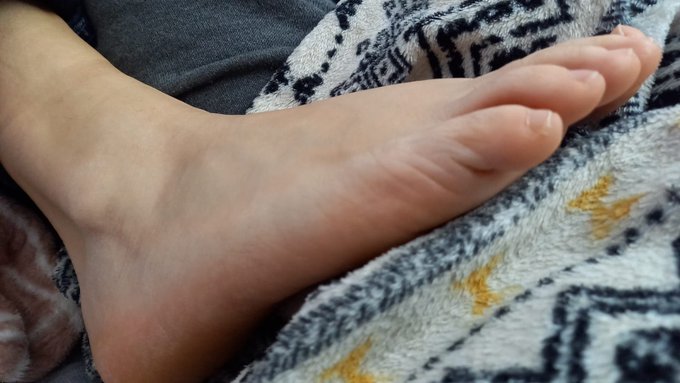 #pies #feet https://t.co/kzOX0BFPeZ<a href="/tag/pies"class="tags">#pies</a><a href="/tag/feet"class="tags">#feet</a>
