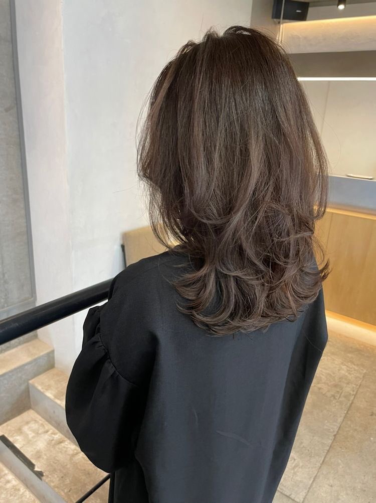 Yarın saçlarımı kestiricem heyecanlandım bayaaa bu fotoyu göstericem umarım benzetebilir🙂