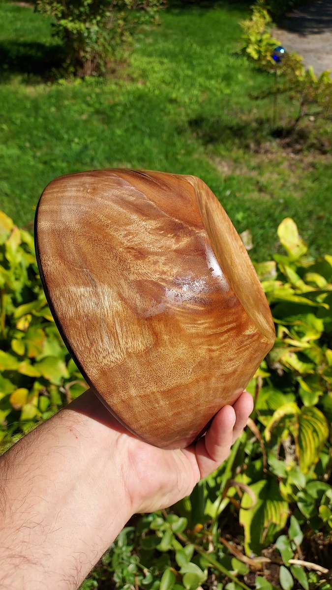 Slackertron's tweet photo. The cheat code for wood working?  Use black walnut, and add Danish oil https://t.co/O7isGPfv0N