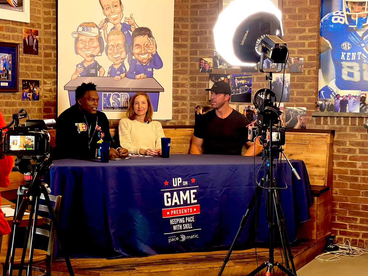 DDSportsNetwork's tweet photo. At @KSBarAndGrille today @LaVarArrington &amp; Tim Couch are having a podcast sponsored by Pace-O-Matic. The folks at Pace-O-Matic teaming up with LaVar Arrington to bring awareness to Eastern Kentucky Flood Relief means so much to us in the Mountains, big props to everyone involved! https://t.co/gcA7Bhs6iL