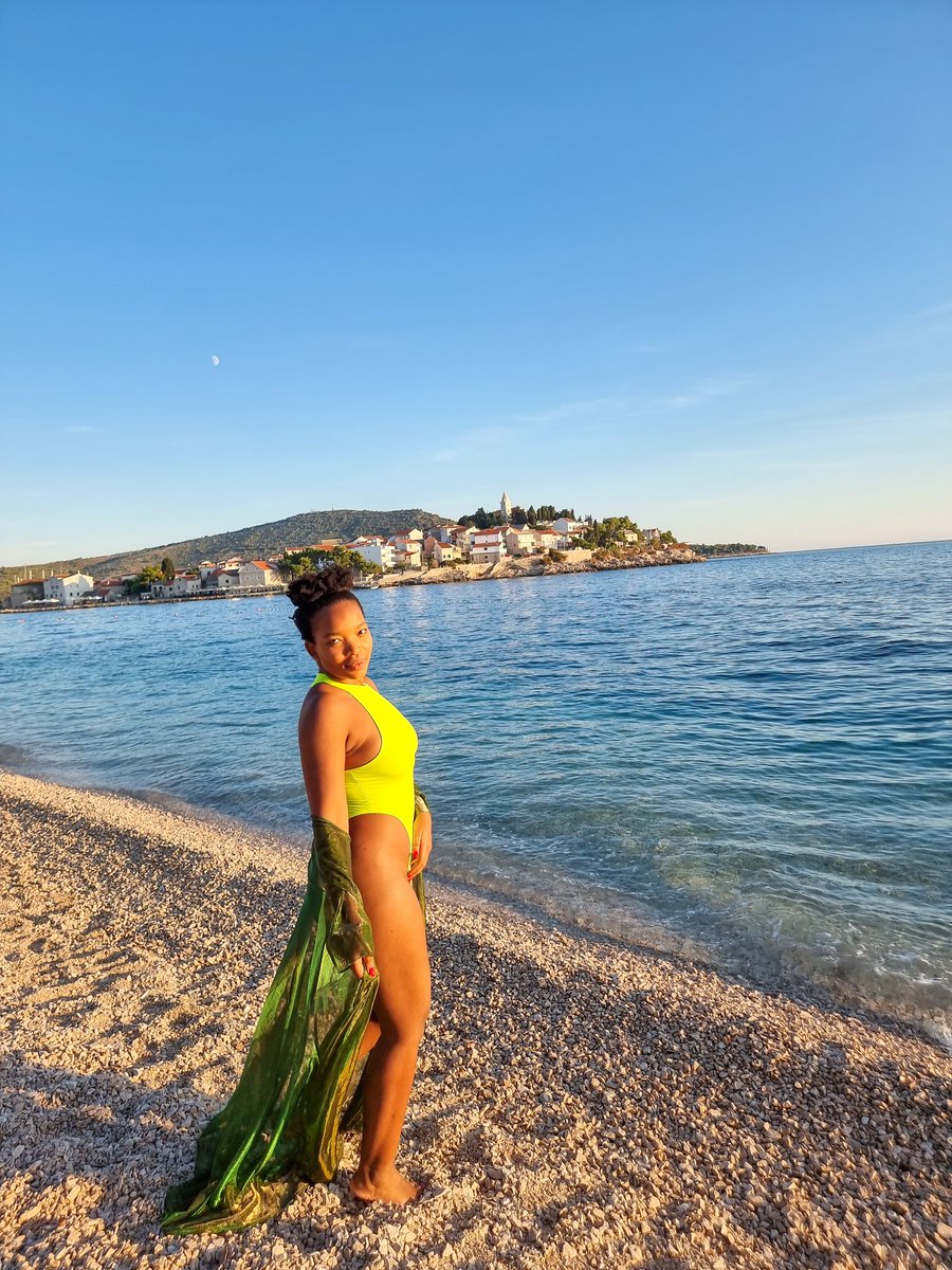 WTravelous's tweet photo. Watch full video👉 https://t.co/KU9n6uebtW 
📍Primošten 🇭🇷
#southafricanyoutuber

#Crimea Germany London Croatia Sithelo Italy #Kherson Kay Yarms Iranian Bathong #TheEstateOn3 eWallet Haibo #PodcastAndChill Telkom woolies  #GroovyMono𓃵 #BBNaija Phyna #Isifiso #trevornoahliveinsa https://t.co/kNpYzR3AEJ