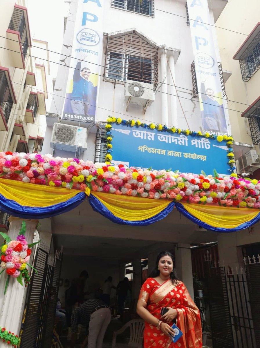 Tulika4INC's tweet photo. In front of state head office in West Bengal, Kolkata

#AapInBengal https://t.co/bowD80YPBX