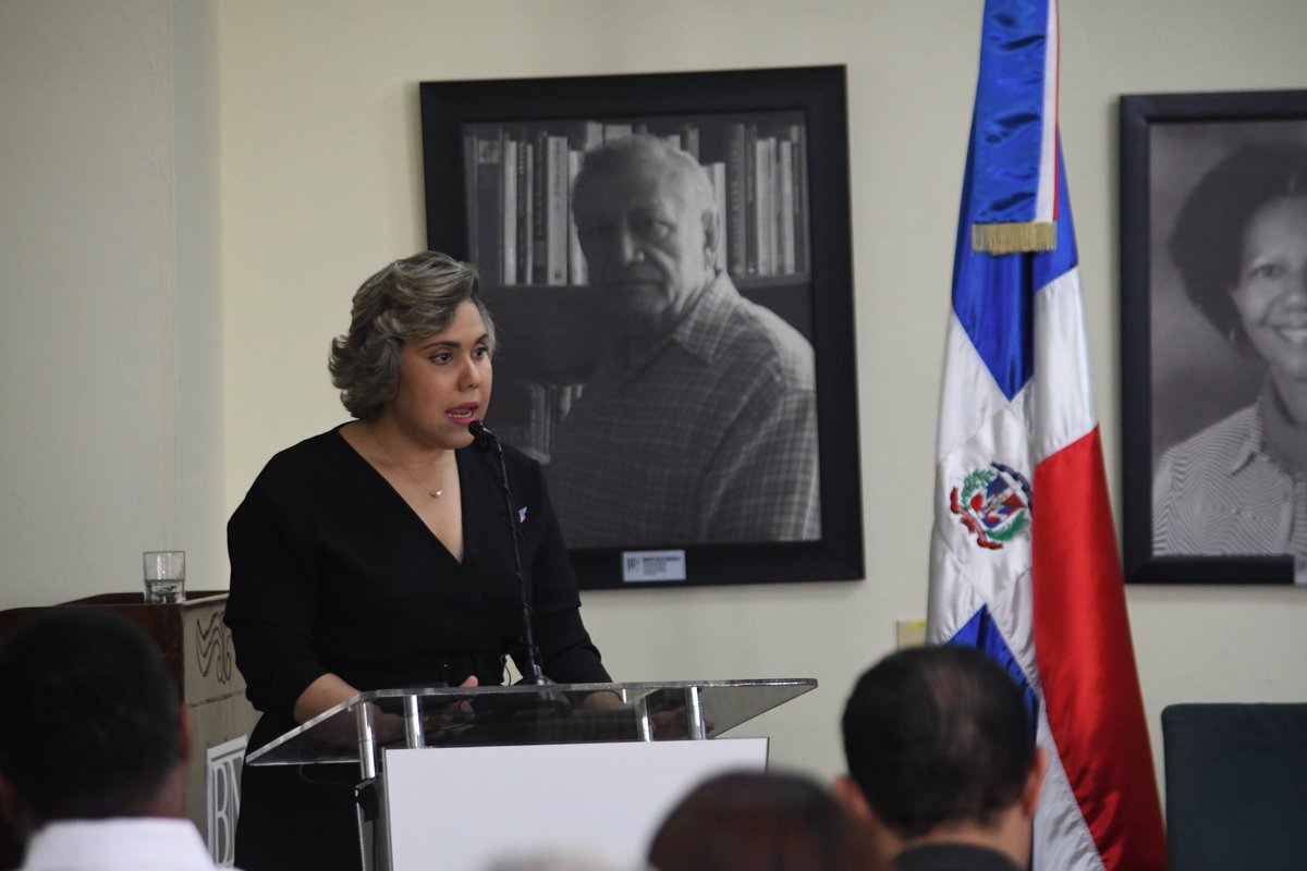 👏 Agradecemos el apoyo recibido por todos los presentes. Nos comprometemos para que día a día podamos dar pasos hacia una cultura de libre y leal competencia, actuando con transparencia y ética ante los procesos públicos.

1/2