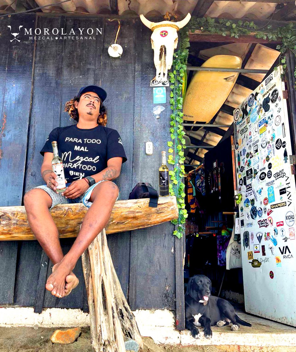 morolayonmezcal's tweet photo. Tomate la vida con calma, tomate la vida más relajada con un buen Morolayon Mezcal.
#Morolayon #MorolayonMezcal #Surf #surflife #vidadesurfista #mezcalysurf #MorolayonEnLaPlaya #beachvibes #beachstyle #mezcallovers #perronegro #dogslovers #vidaplayera #costamexicana #mexicostyle https://t.co/jUDgumPXIo