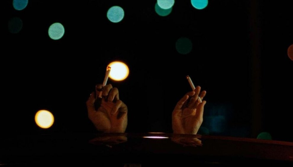 Son zamanlarda izlediğim en iyi filmlerden biriydi.  Çehov'un Vanya Dayı adlı eseri ve Murakami',den alınan bir öykü. Sevdiğim iki şey bir arada. Özellikle farklı dillilik o kadar güzel vurgulanmış ki... Karakterlerin geçmişlerinde taşıdığı izler hala taze. Konuşulması bir film.