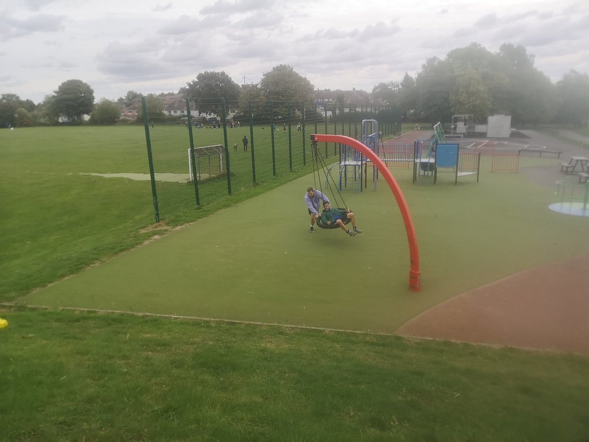 As voted for by the fans! @bagshaw_harry22 wins yesterdays man of the match in our 3-1 win away <a href="/RoversBradfield/">Bradfield Rovers</a>.

Here is him and Spargs having some fun on the playground after yesterday!

#MosboroughSwingers #HarryBagsman #ionlylovemybedandmymosborough