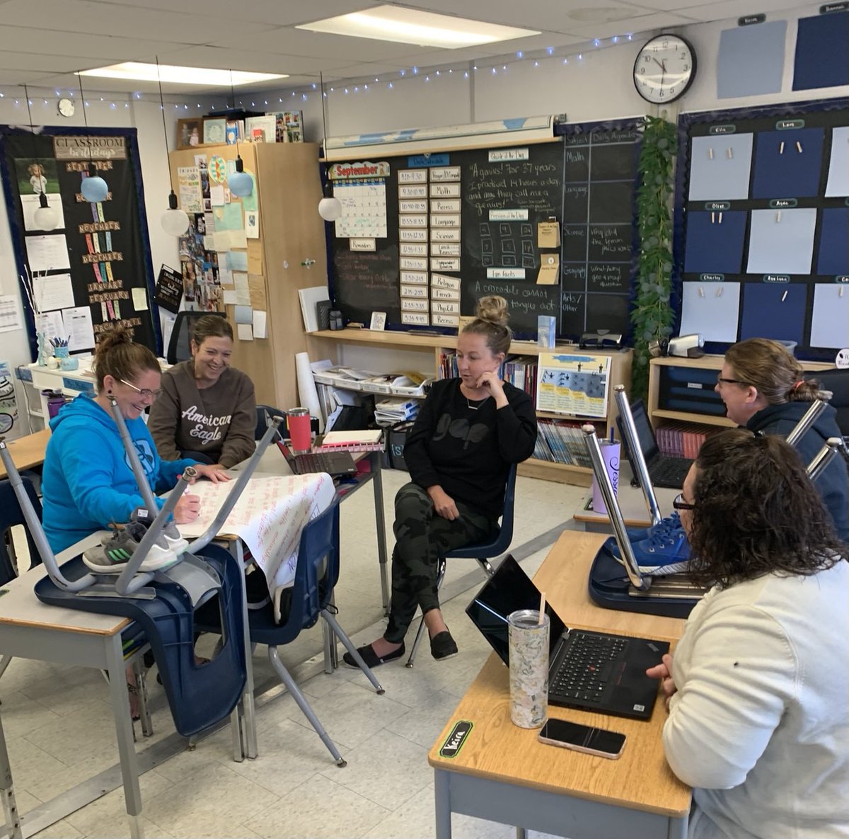 alcdsb_stms's tweet photo. Collaboration is key to creating a strong community where protective factors are increased and risk factors are decreased. #PPM166 #keepingstudentssafe https://t.co/FkBYQ8SoNk