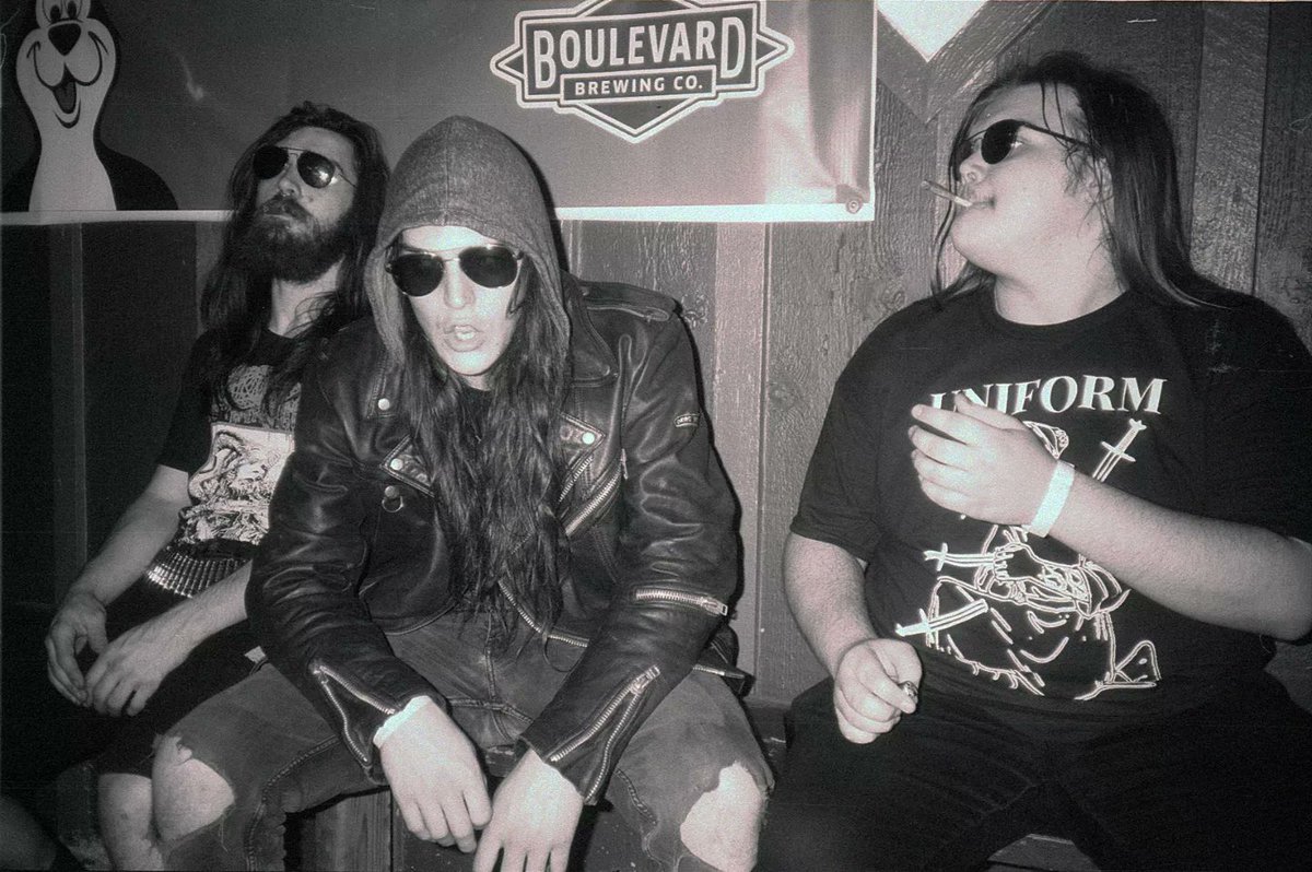 tenant_sludge's tweet photo. Tonight we play with muthafuckin Deterioration and Garoted at @farewellcafe! Musics at 8 sharp folks, no punk time. Be there!

📸: IG @ cwyptidsss https://t.co/LAU1dWNd9x