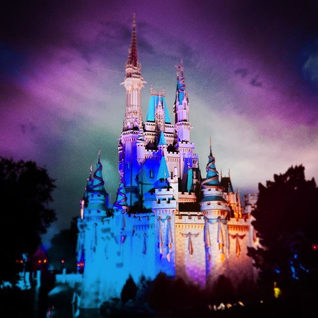 Hipstamatic's tweet photo. “Magic kingdom” by @jamppafl (https://t.co/0uOXFmMjpq)
#Hipstamatic #LuciferVI #FloridaMan1911 #GlowPop https://t.co/NCdidVTzsj