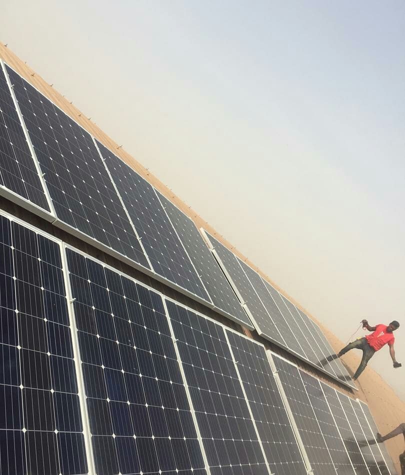 CircuitCityNG's tweet image. National Grid has collapsed again !!!!!!   

Are you going solar or you want to join the fuel queue?