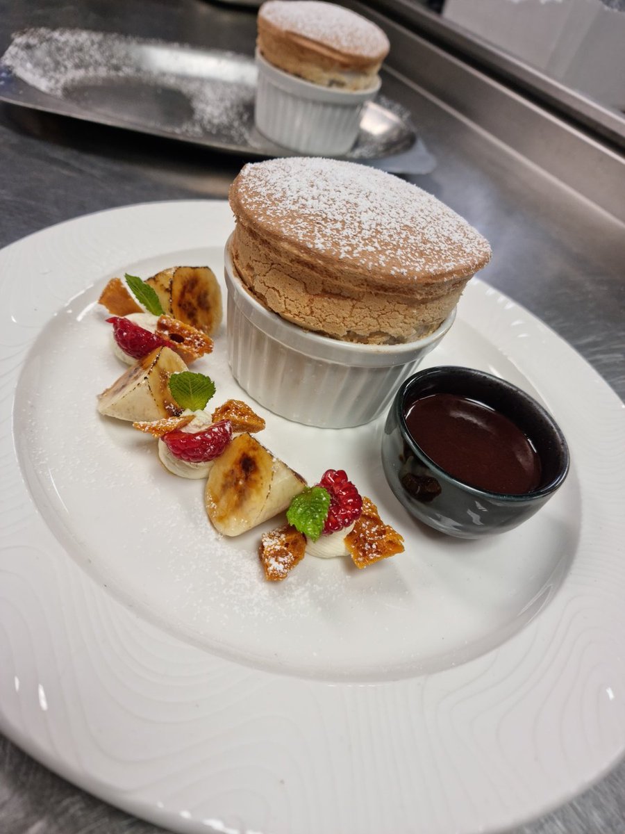 Chef Anthony Gascoigne tweet media