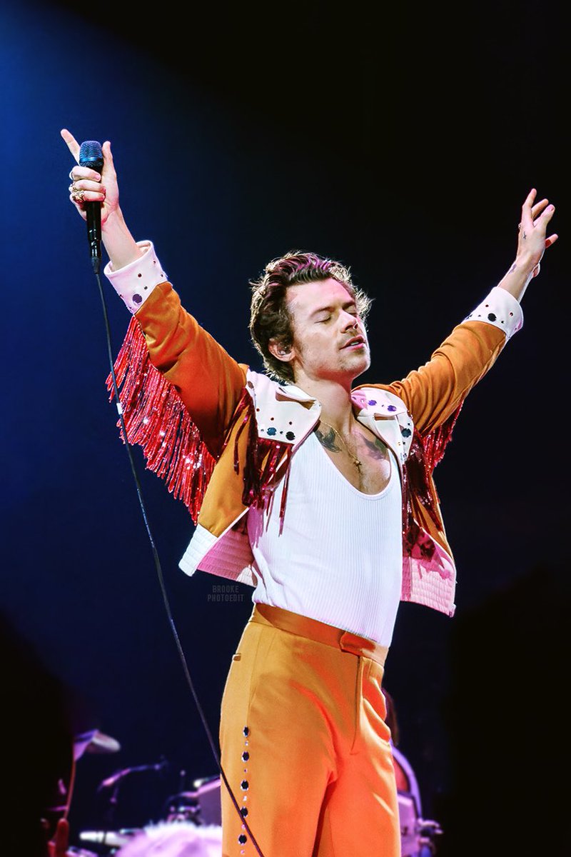 brookephotoedit's tweet photo. Harry Styles (@Harry_Styles)
Love On Tour - Austin, TX
09.25.22
#LoveOnTourAustin https://t.co/JQYWe6LW8C