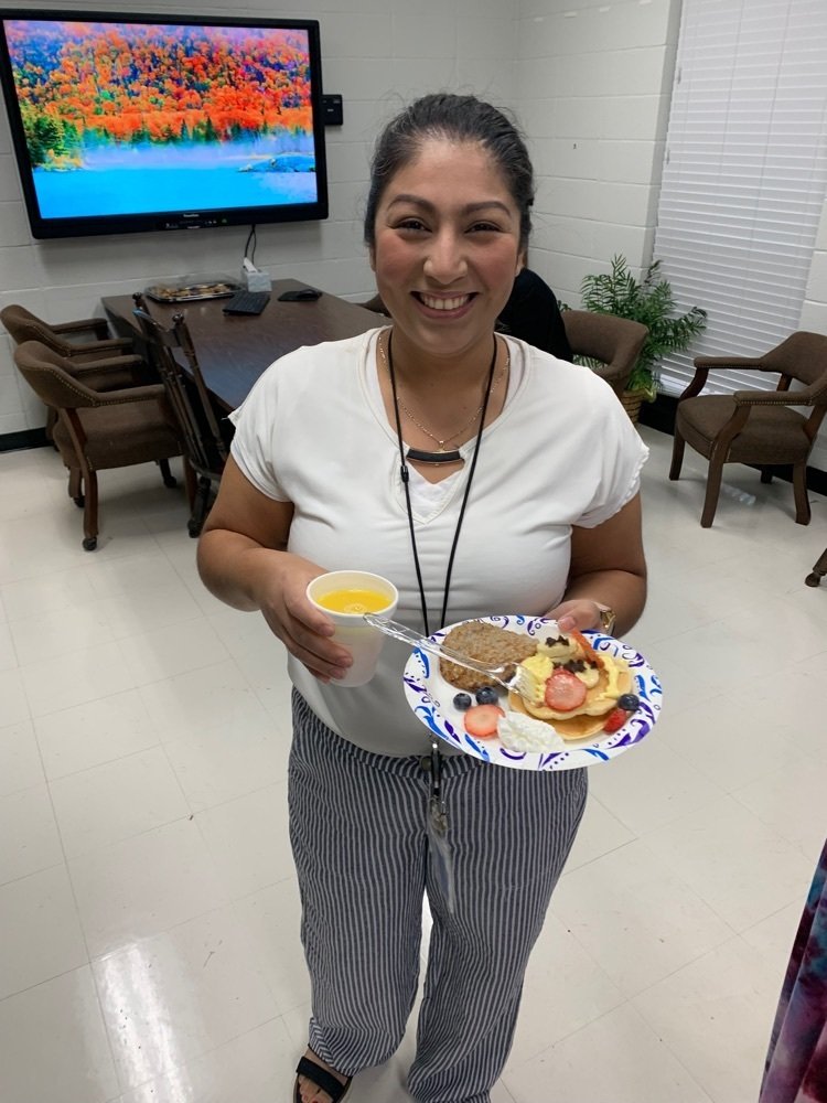 nashvillesd's tweet photo. International Pancake Day! Staff enjoyed breakfast this morning! https://t.co/NoEQPBDzjl