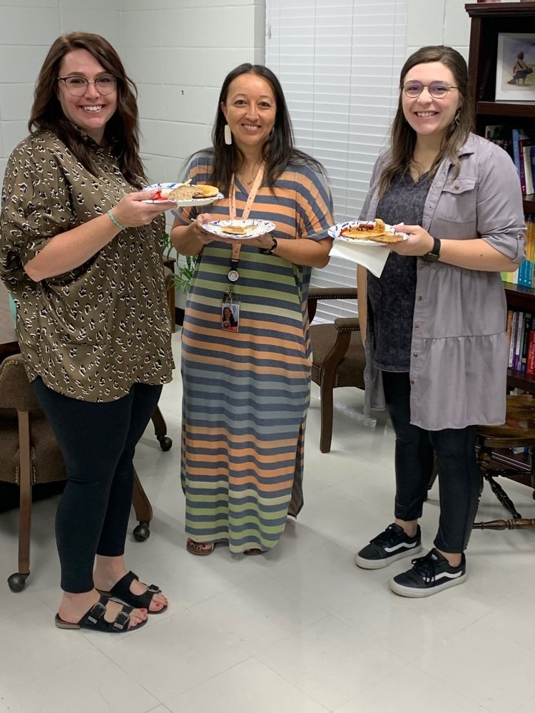 nashvillesd's tweet photo. International Pancake Day! Staff enjoyed breakfast this morning! https://t.co/NoEQPBDzjl