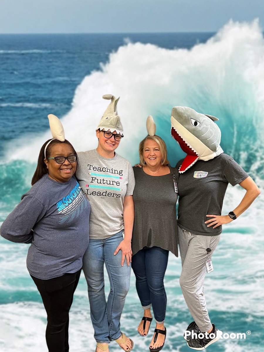 8th grade ELAR team <a href="/CincoRanchJH/">Cinco Ranch Junior High</a> love their themes! This week is informational nonfiction, and they're reading about sharks. This team embraces getting a little outside the box to reach their kids - and I love it! <a href="/MrsSLiner/">Sharron Liner</a> <a href="/Jenn_Magee23/">Jennifer</a> <a href="/LPryor84/">Laura Pryor</a> #TeamCRJH