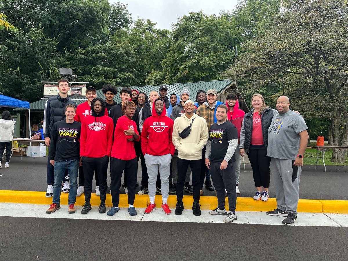 Wolves In the Community - <a href="/MBB_CSU_Wolves/">Cardinal Stritch Basketball</a> took some time out of their Sunday to help set up for the Down Syndrome Awareness Walk at the Milwaukee County Zoo
Full Story: bit.ly/3fnJ72H
DSAW Website: dsaw.org