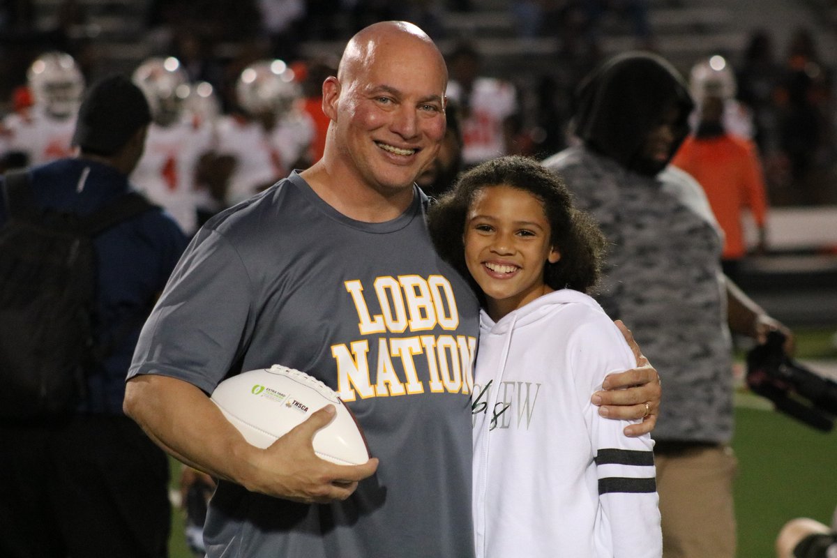 LongviewISD's tweet photo. Congratulations to #LongviewHS teacher, JJ Fernandez! Fernandez received the "Extra Yard Award for Teachers" from the College Football Playoff Foundation. He received this award before kickoff on Friday's football matchup against Lancaster. #ExtraYardGameBall #LongviewPROUD https://t.co/h8zYcoiRx1