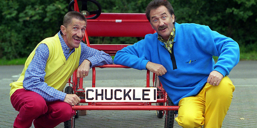 ChuckleVision started 35 years ago today. It would go on to run for 292 episodes across 22 years. Here's a new article celebrating the show: bit.ly/3LRQtaY 

Plus we had a chat with some of those who worked on the episodes: bit.ly/3fo9rK8