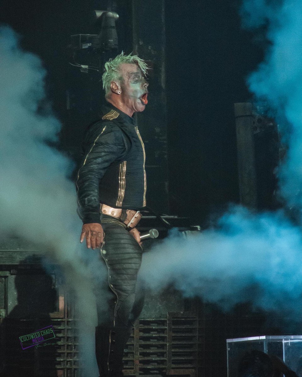 C_Chaos_Mag's tweet photo. Did anyone catch Rammstein this weekend in Los Angeles?? We can’t wait to tell you about this incredible show!
@RSprachrohr 
@Rammstein_US 
@RammsteinFans 
@KNOTFEST https://t.co/EpoiokFJh9