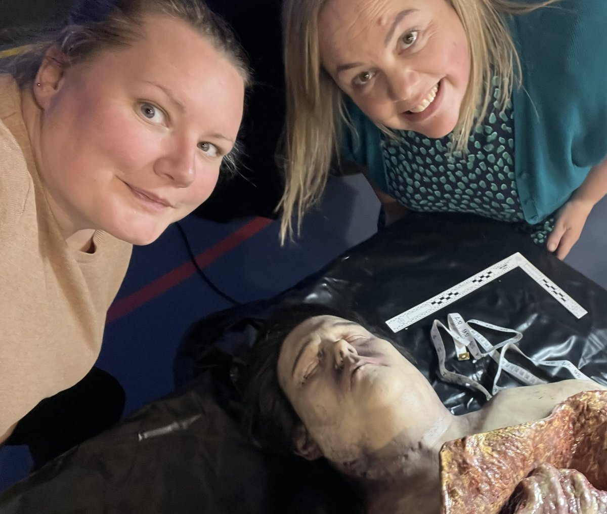 mrscarrscience's tweet photo. CPD with Mrs Steele at Post Mortem Live 👀🧠🫁🫀🔪📖@MHS_Sci https://t.co/6Q5Dp7sC8q