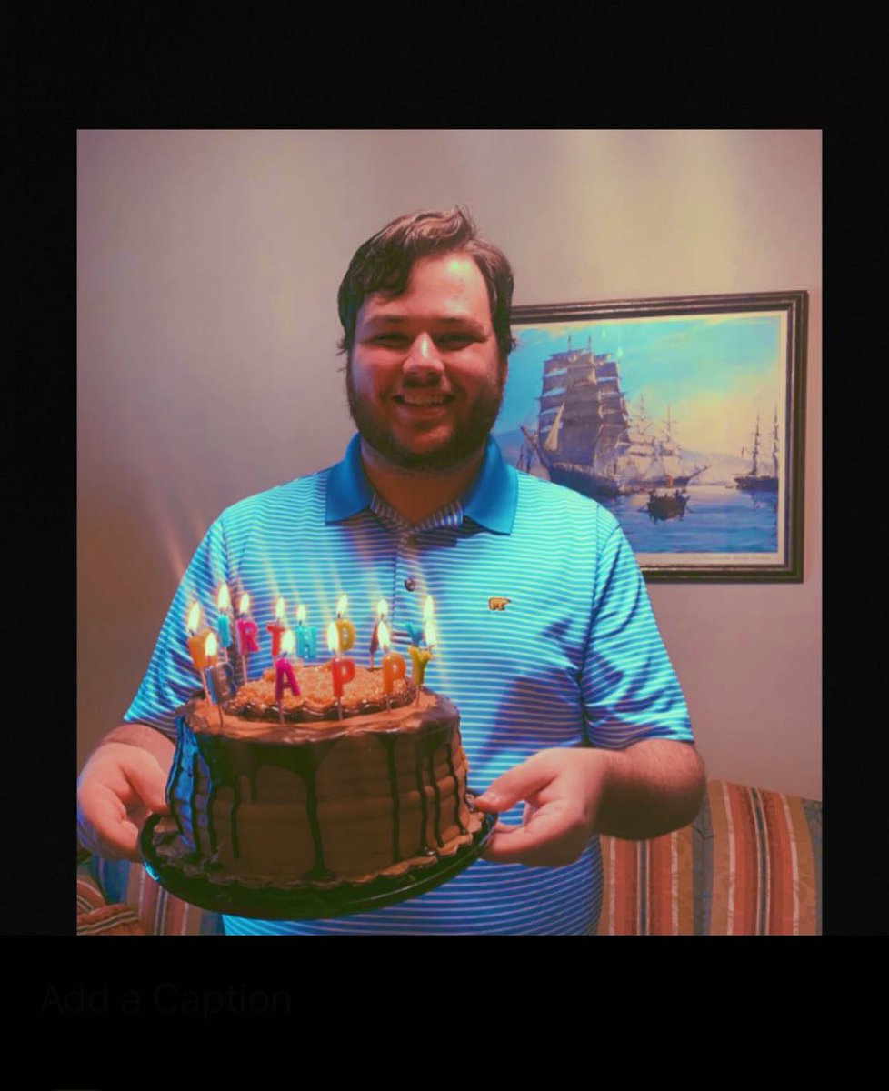 lwellsfargo's tweet photo. bappy hirthday my love!! 🧁🦖🍰 https://t.co/fq5QSzqs4Z