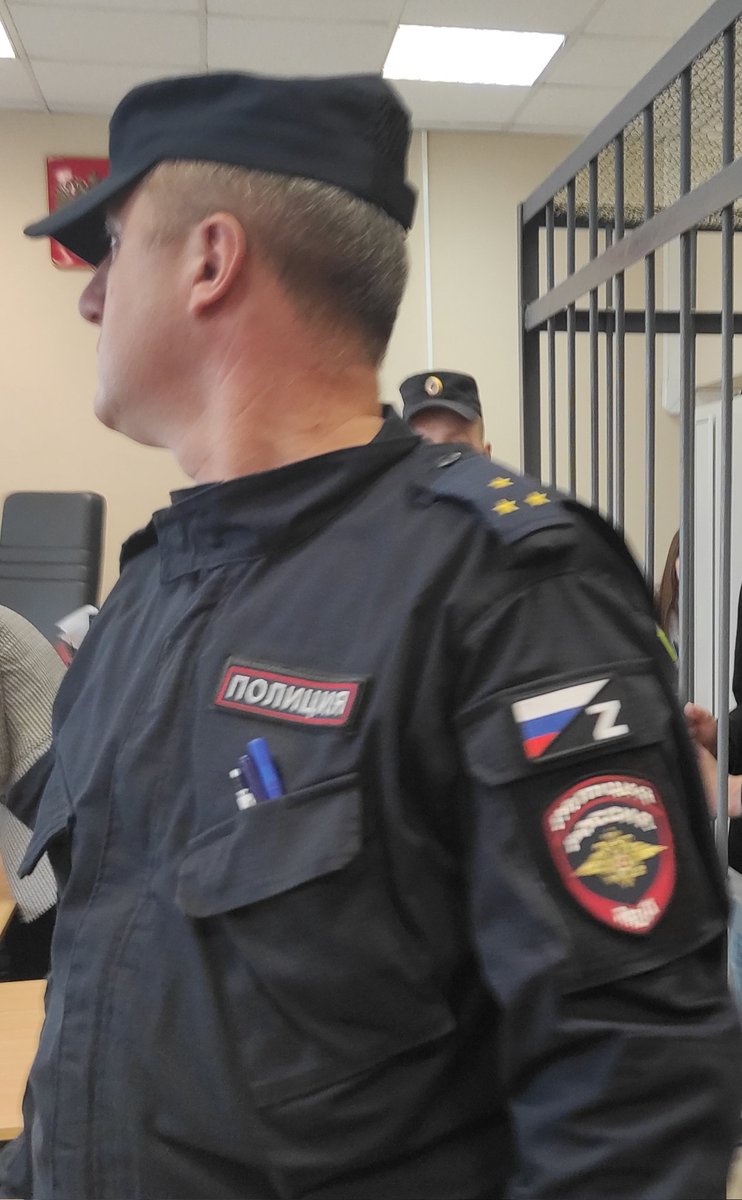 Теперь у путинской полиции новые шевроны. ПолиZаи?