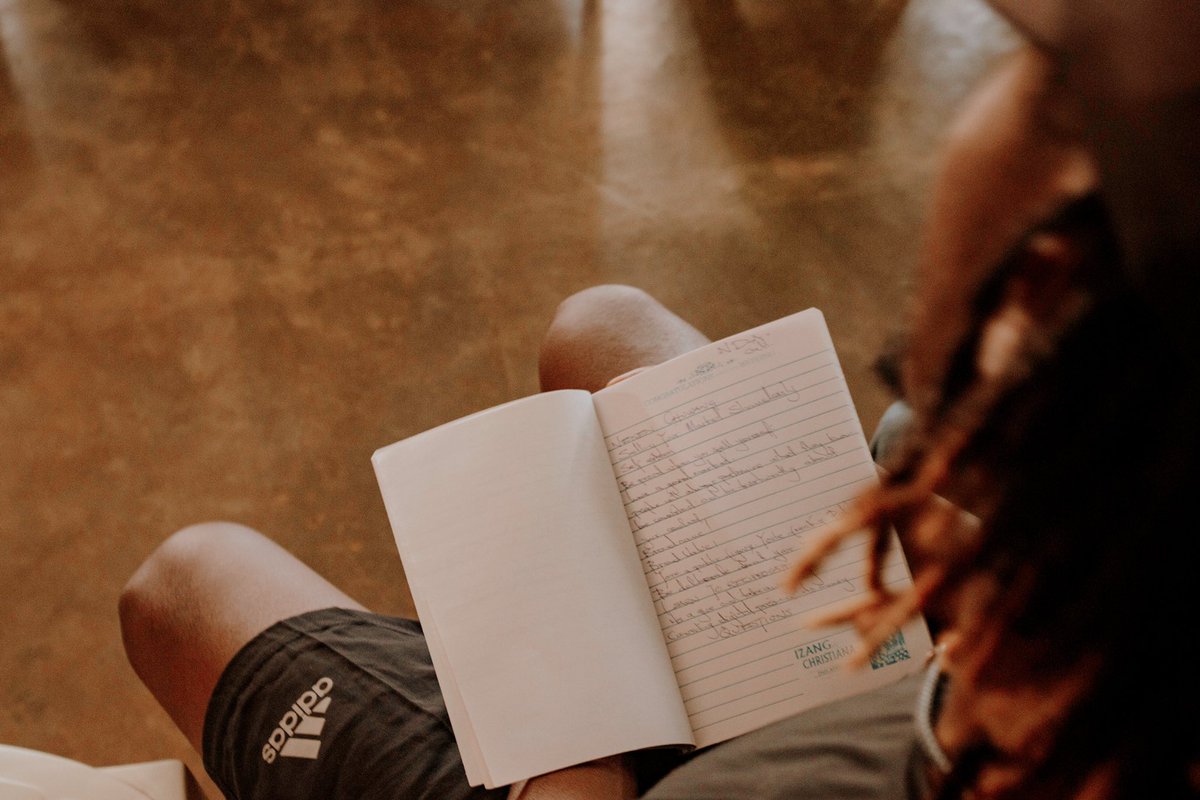theafankaze's tweet photo. Listening, paying attention, taking notes. Knowledge is light. Knowledge is wealth. #sfnchangout #soulfolknchill

📷 @Agbutun https://t.co/pepW6uVfqi