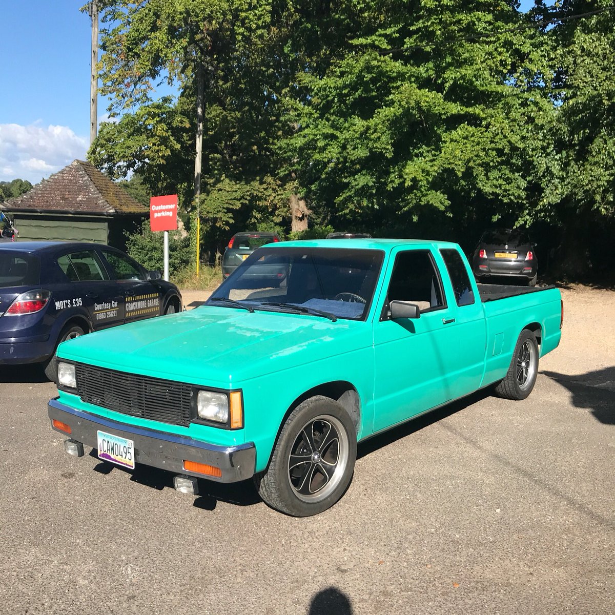 KeithHarman's tweet photo. I still have this custom Chevy S10 Pickup for sale, recently imported from dry Arizona, straight and rust free. UK registered and drives well with 2.8 V6 and Auto. £7995 or offers. Truck is in North Dorset. Please Retweet. @Rockstarscars @Superstar_Cars @ThePollitt @LUDENClassics https://t.co/Dbx75McKjb